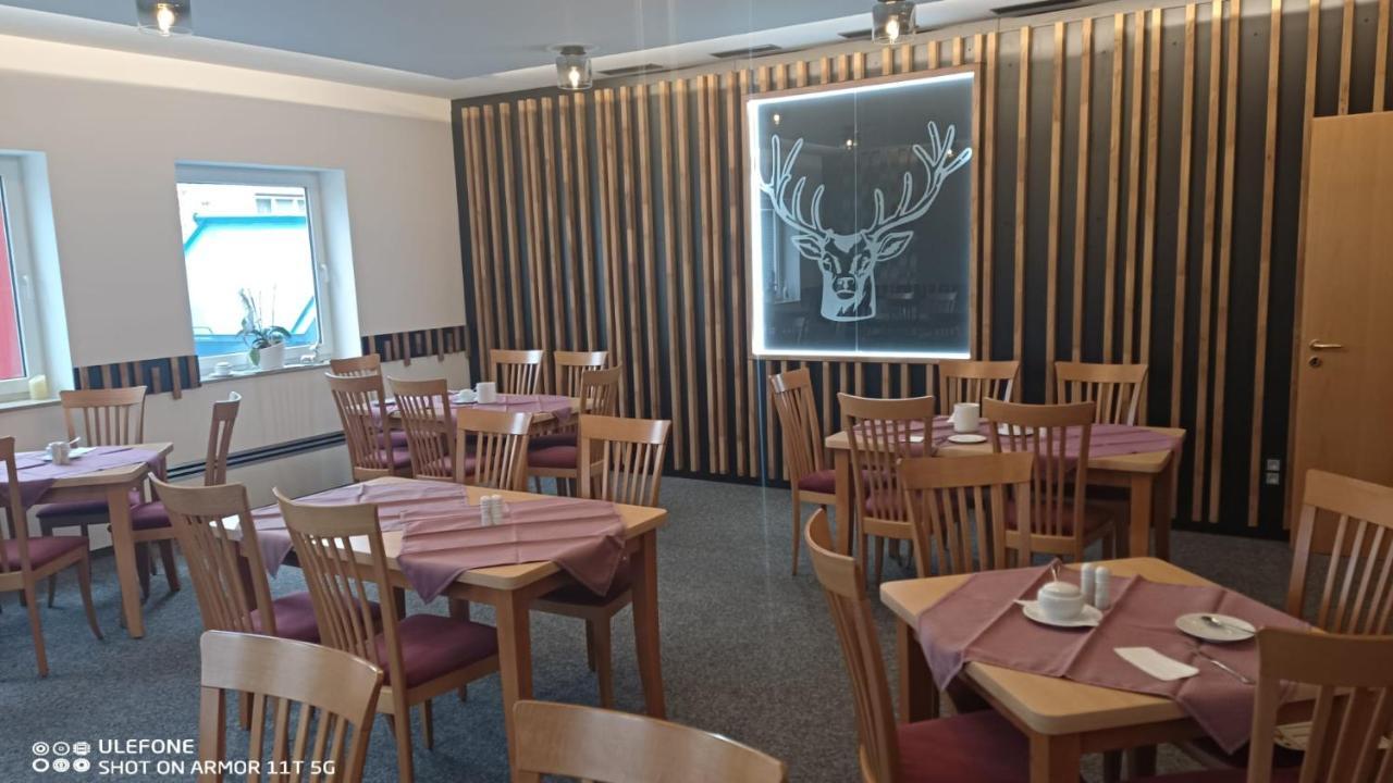 Hotel & Restaurant Zum Hirsch Romhild ภายนอก รูปภาพ