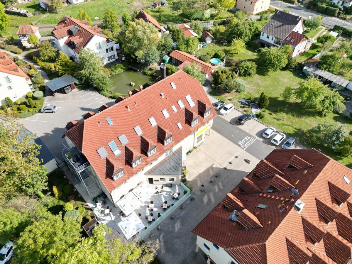 Hotel & Restaurant Zum Hirsch Romhild ภายนอก รูปภาพ