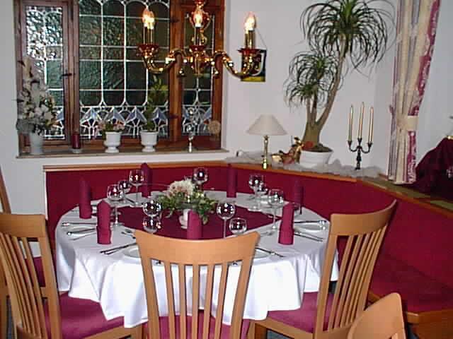 Hotel & Restaurant Zum Hirsch Romhild ภายนอก รูปภาพ